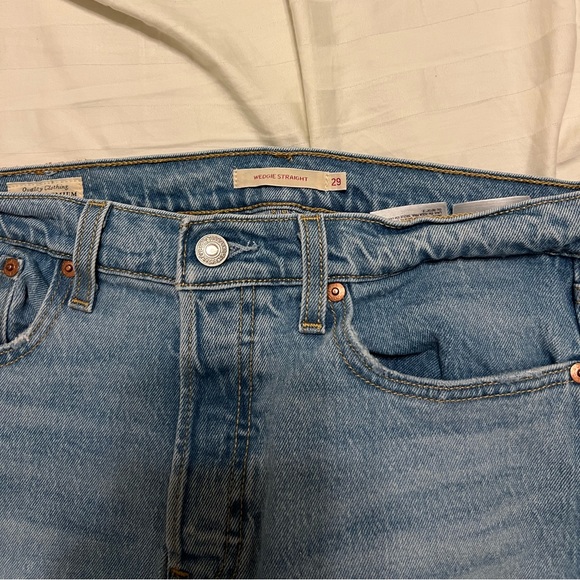 Levis Wedgie Jean size 29 - Picture 2 of 4